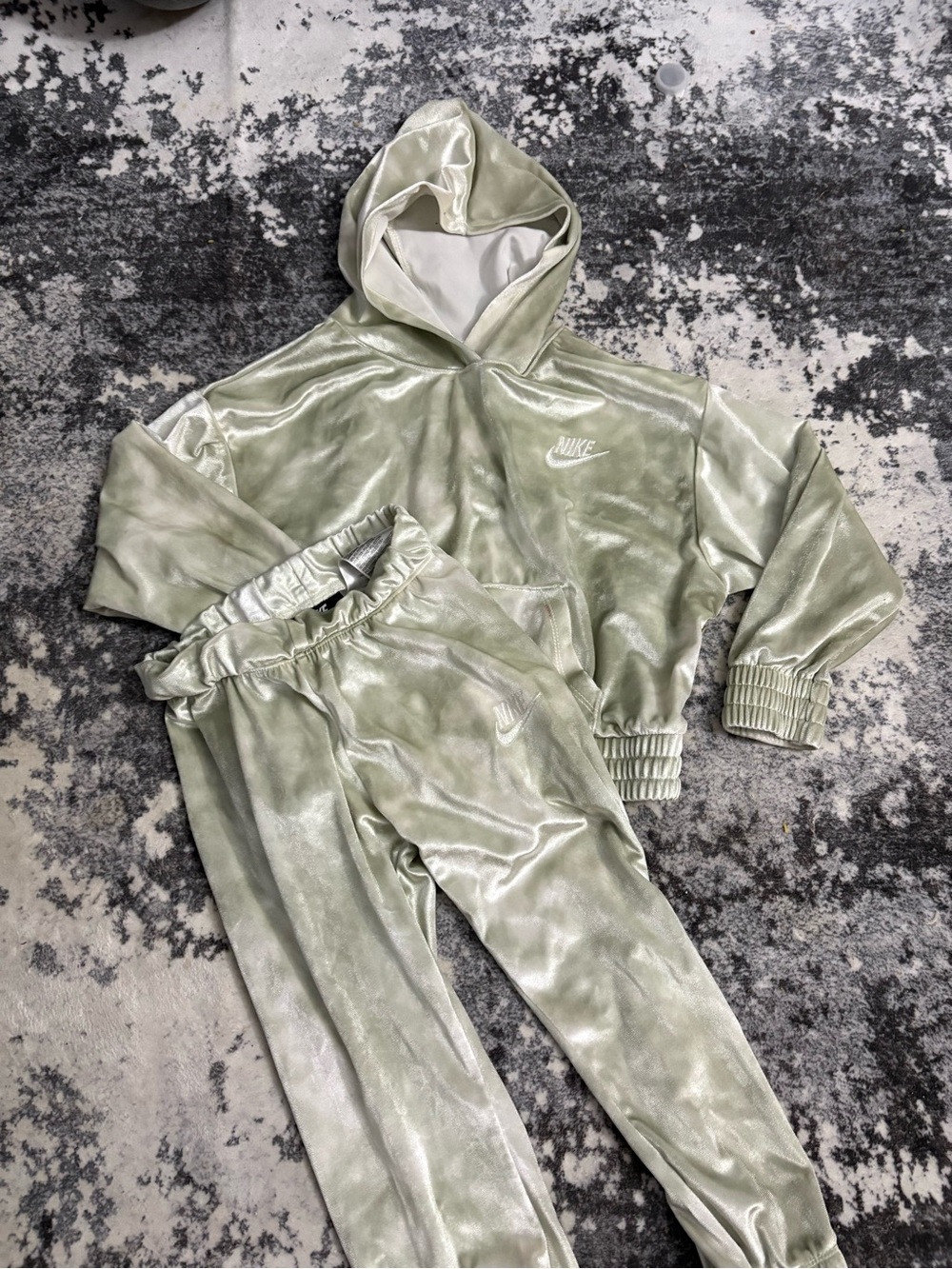 Nike Sage Green Velour Hoodie & Joggers Set XS 3-4 Years